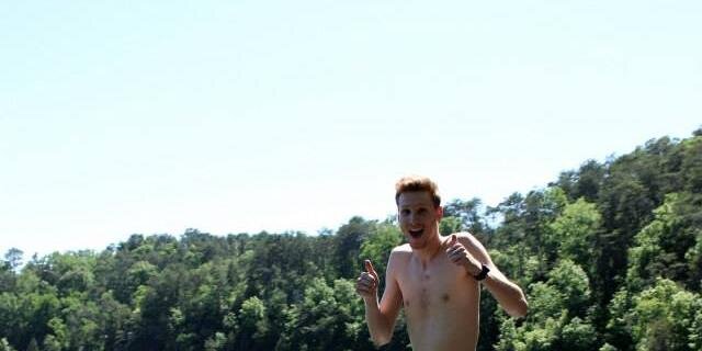 tallredrob's profile banner image