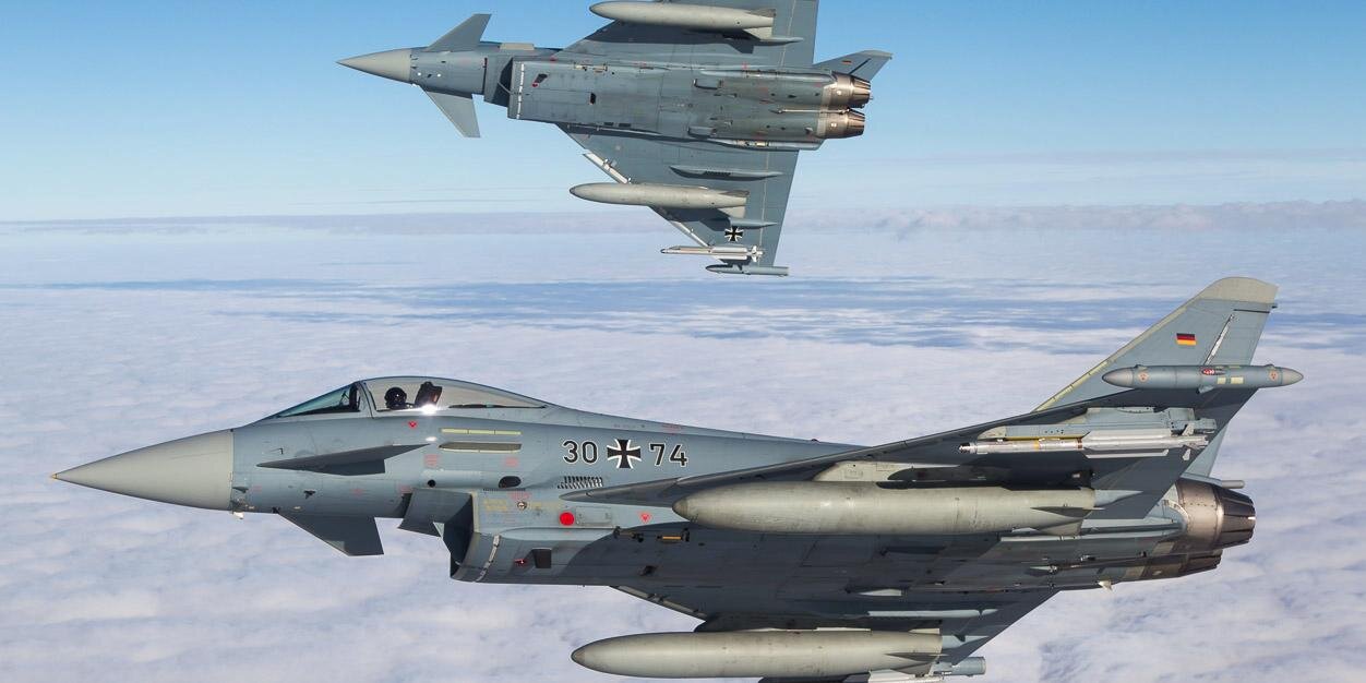 FlyingWings_com's profile banner image