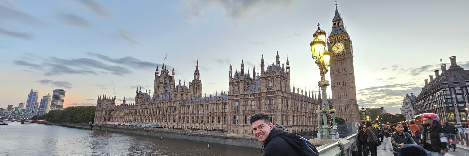 Alejandro Arévalo banner