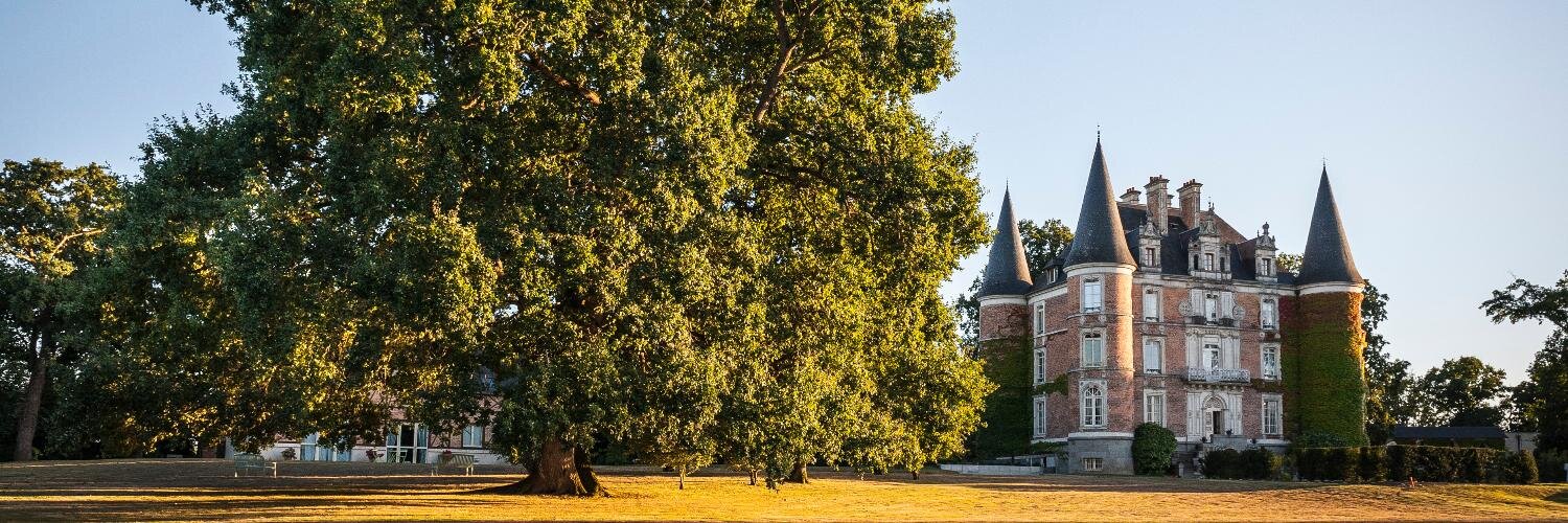 ChateauApigne35's profile banner image