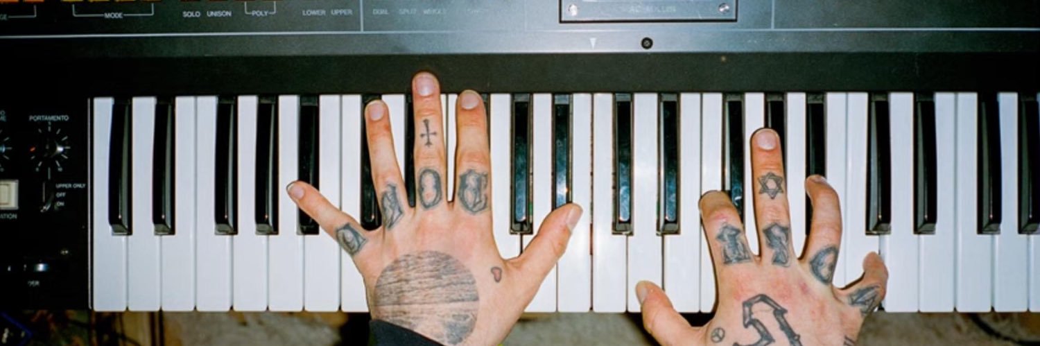 gavz21's profile banner image