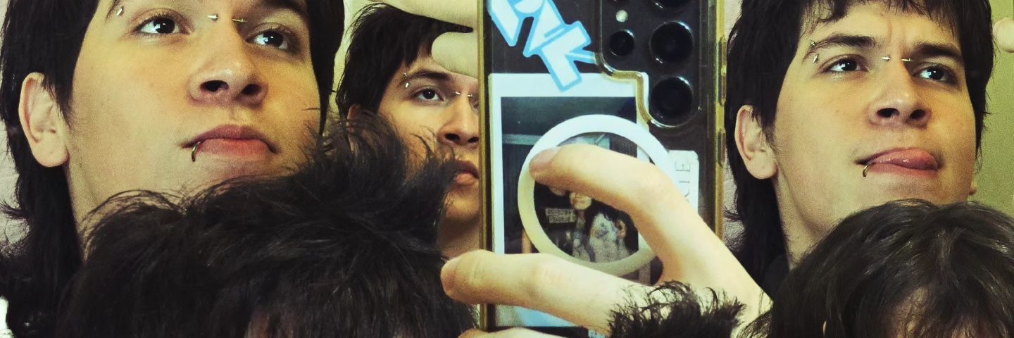 ⋆adir⋆ banner