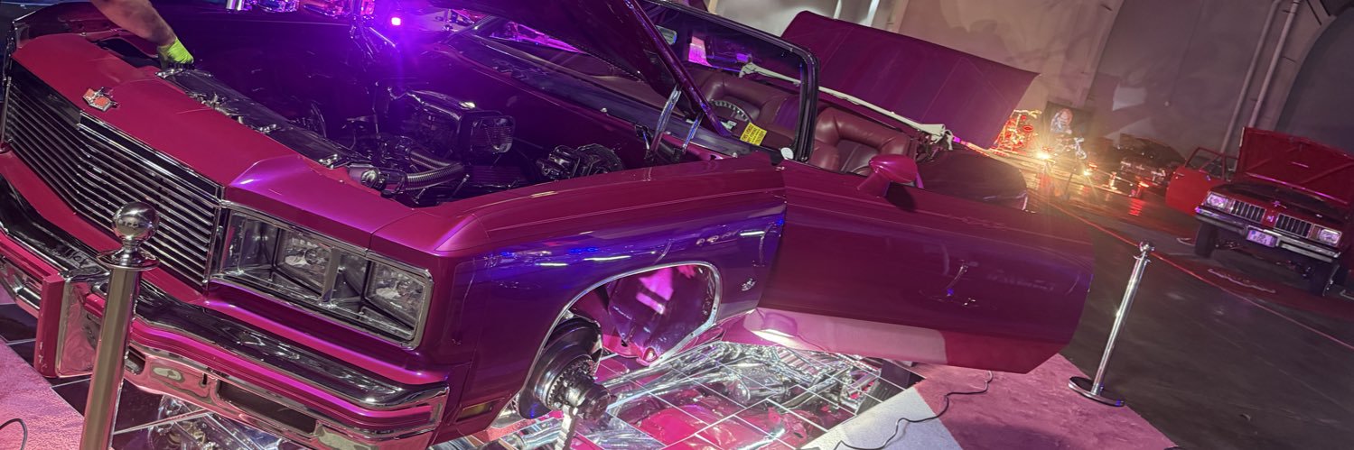 Glowables's profile banner image