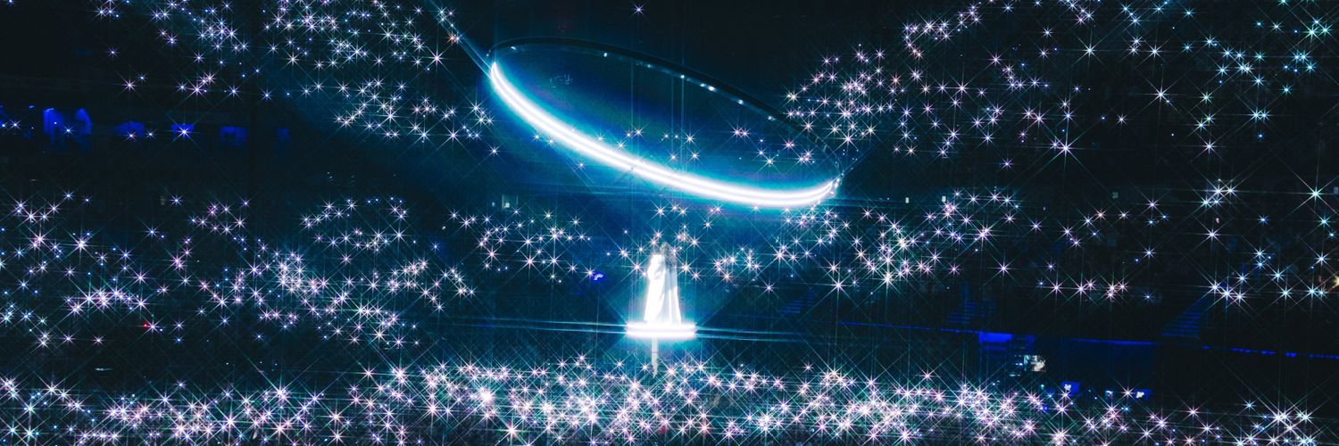 closemyeyees's profile banner image