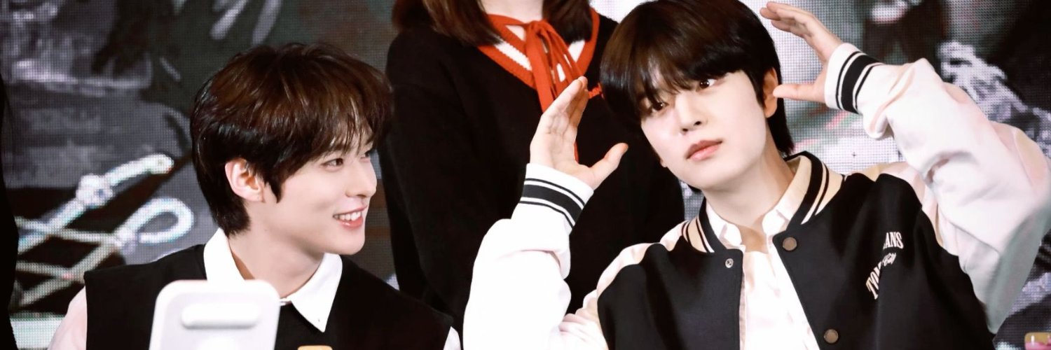 JungChipp's profile banner image