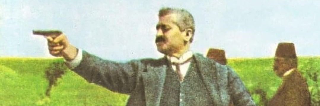 Gulezgn's profile banner image