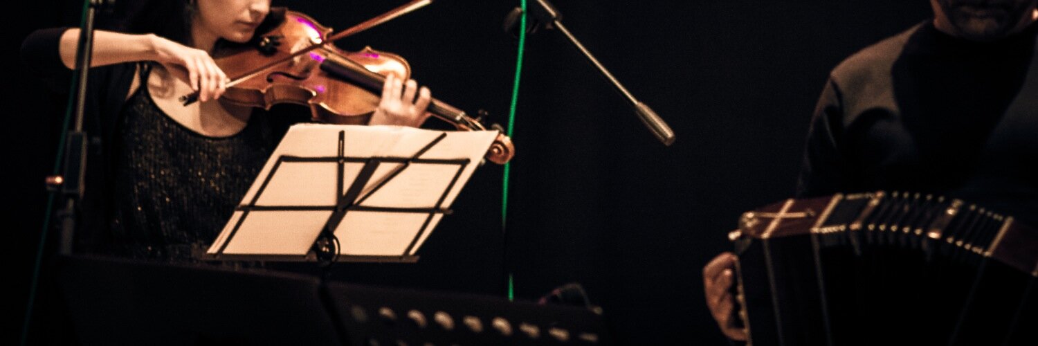 Ariel Hernandez banner