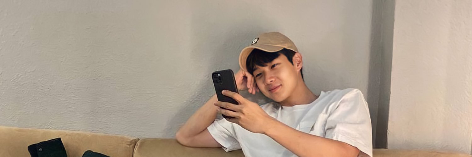 91kjyoung's profile banner image