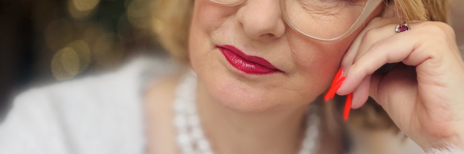 CourtesanAnnabel 🔞 banner