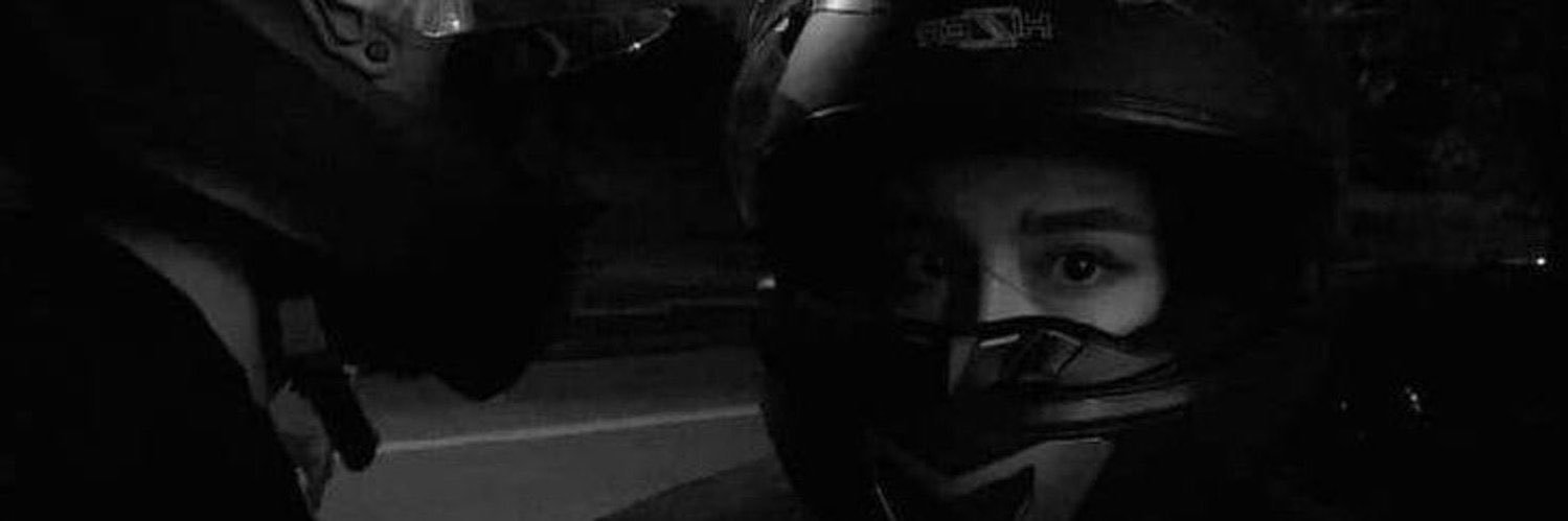 vnjje's profile banner image