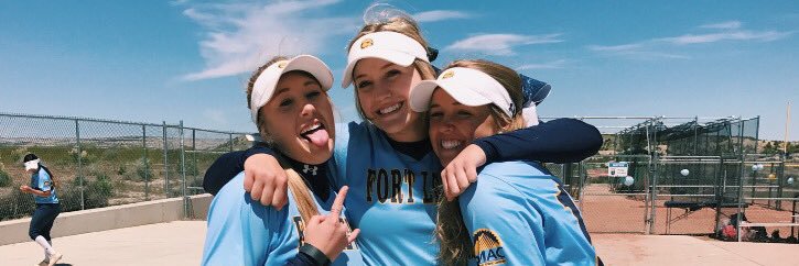 kellydecker_'s profile banner image