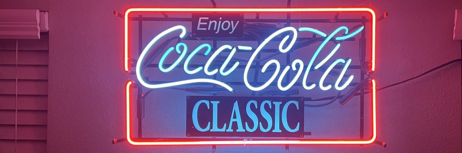 milo 🍉 || spinda.bsky banner