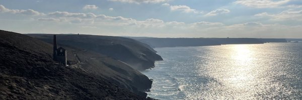 evie_stace Profile Banner