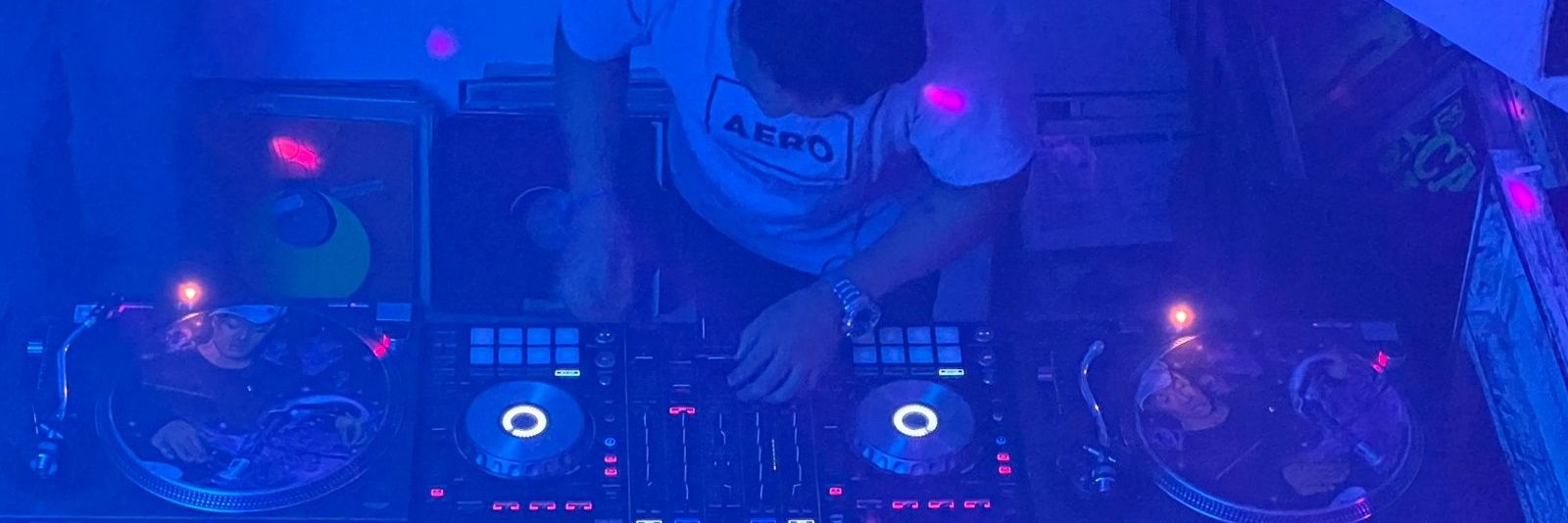 robisadj's profile banner image