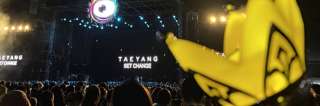 realmim's profile banner image