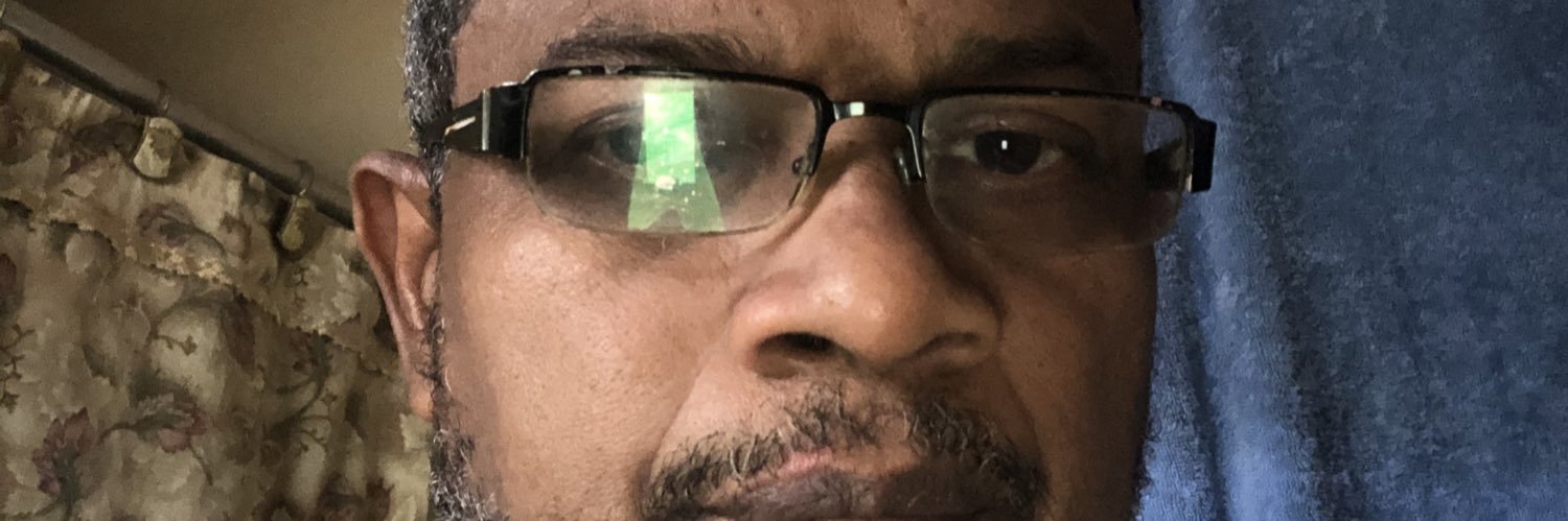 gomez_persio's profile banner image
