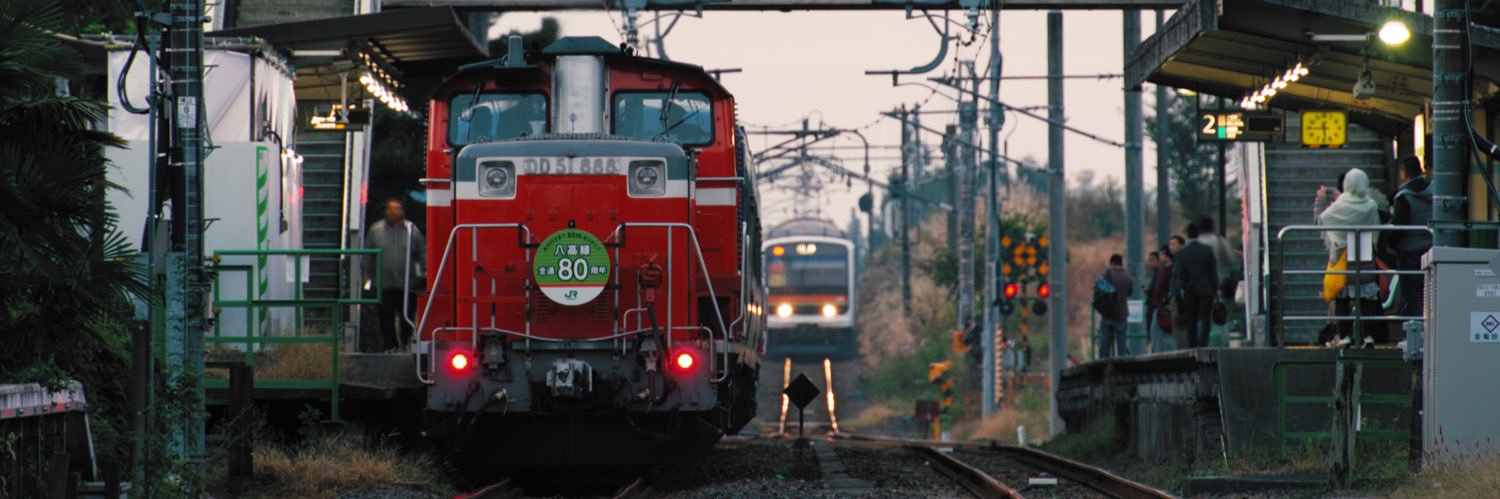 仄暗いレンガの中から banner