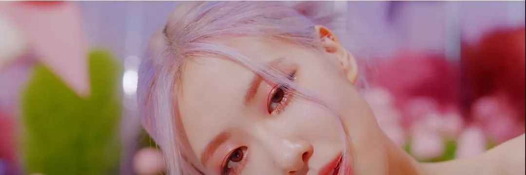 W_tatchaya's profile banner image