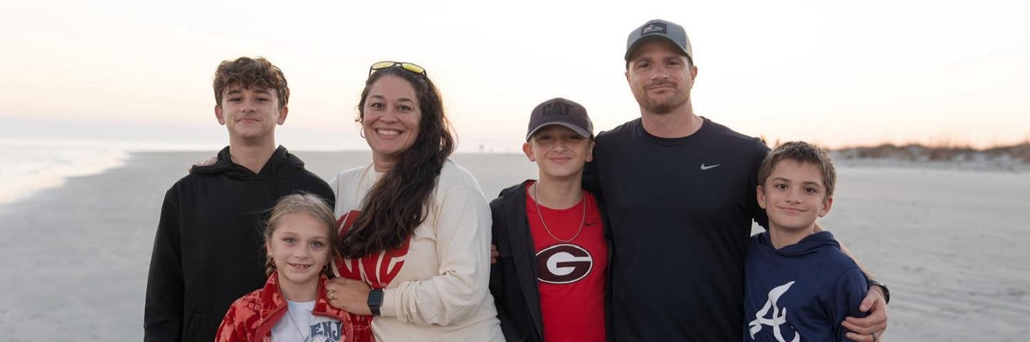 danielcazenave's profile banner image