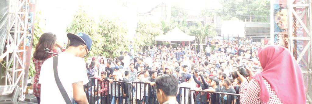 ROMIKA RR official banner