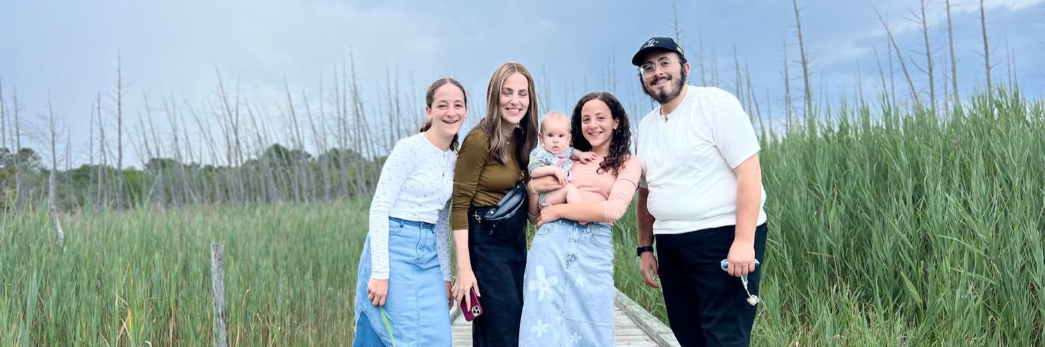 goldandgood's profile banner image