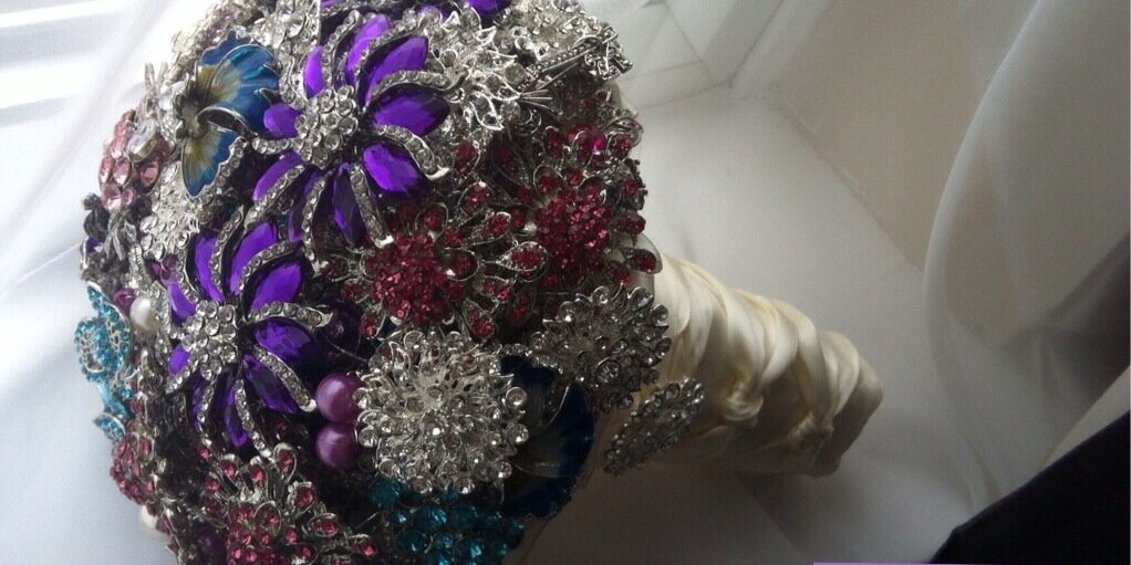 Bellesbroochbou's profile banner image