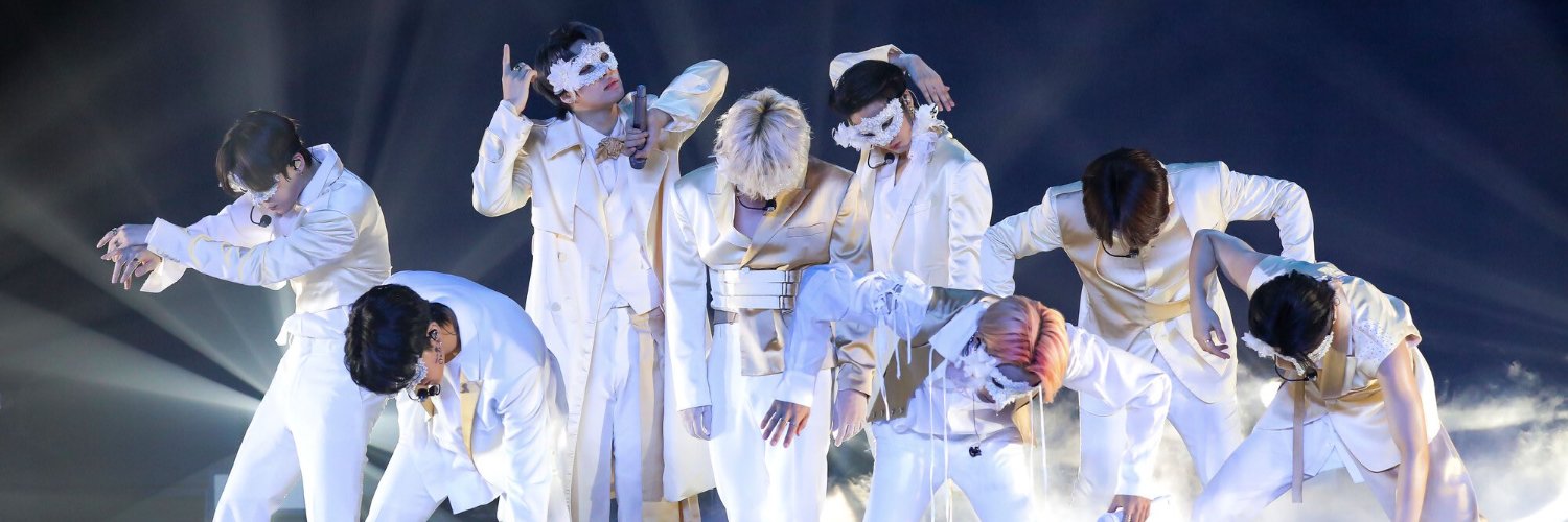 Visual_Ayu93's profile banner image