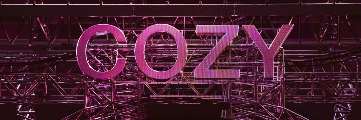libbylarz's profile banner image