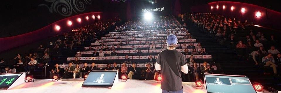 Bartek 🐻🍯 banner