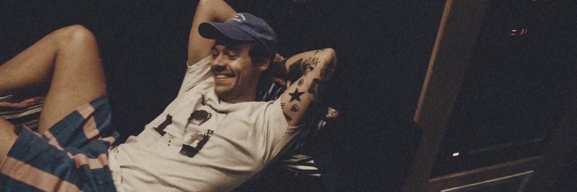 Kat Hazzard 🤦🏾‍♀️²⁸ - One Direction Encyclopedia banner