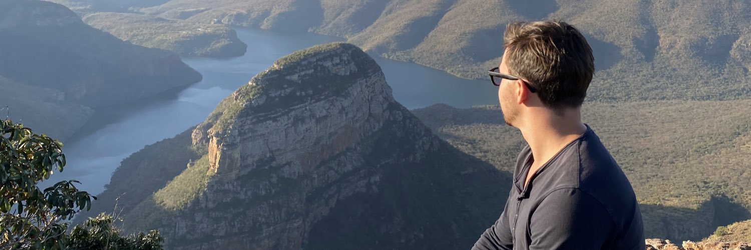 CDevisme's profile banner image