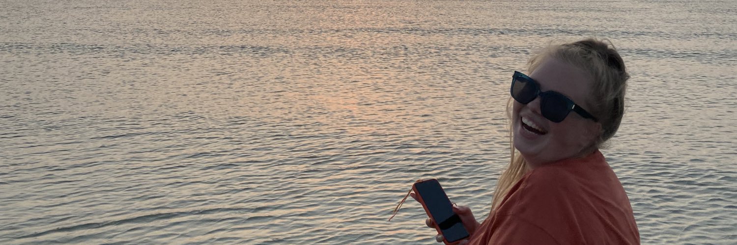 ErinaaGrn's profile banner image