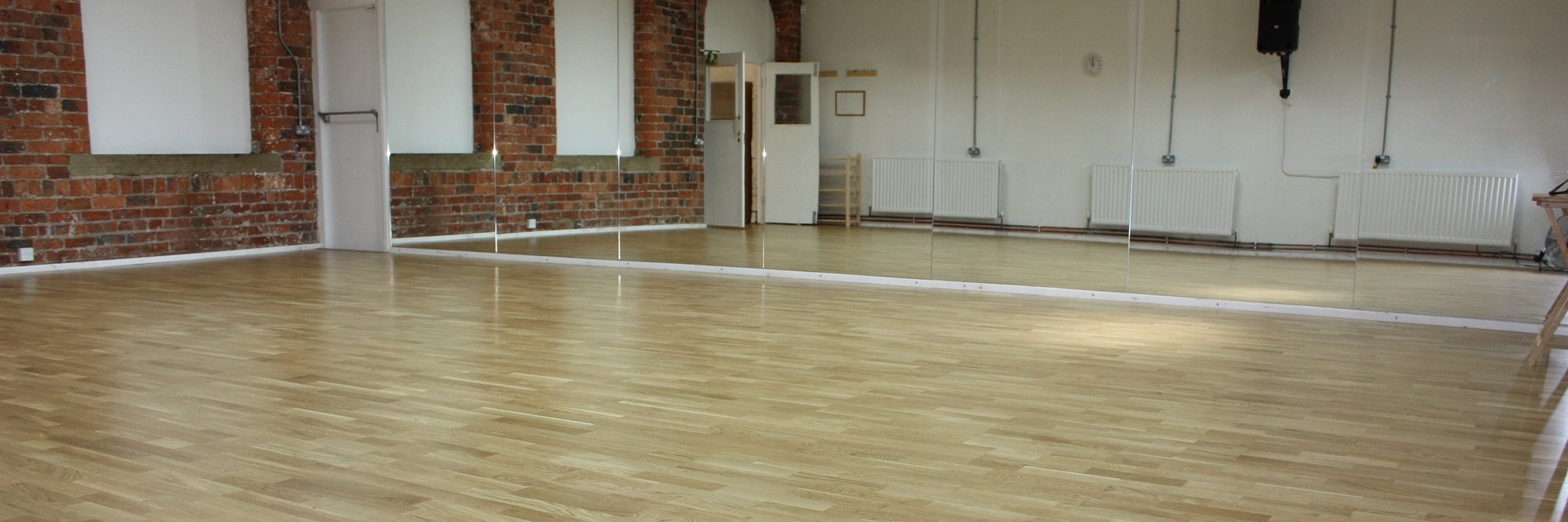 Le Mark Floors banner