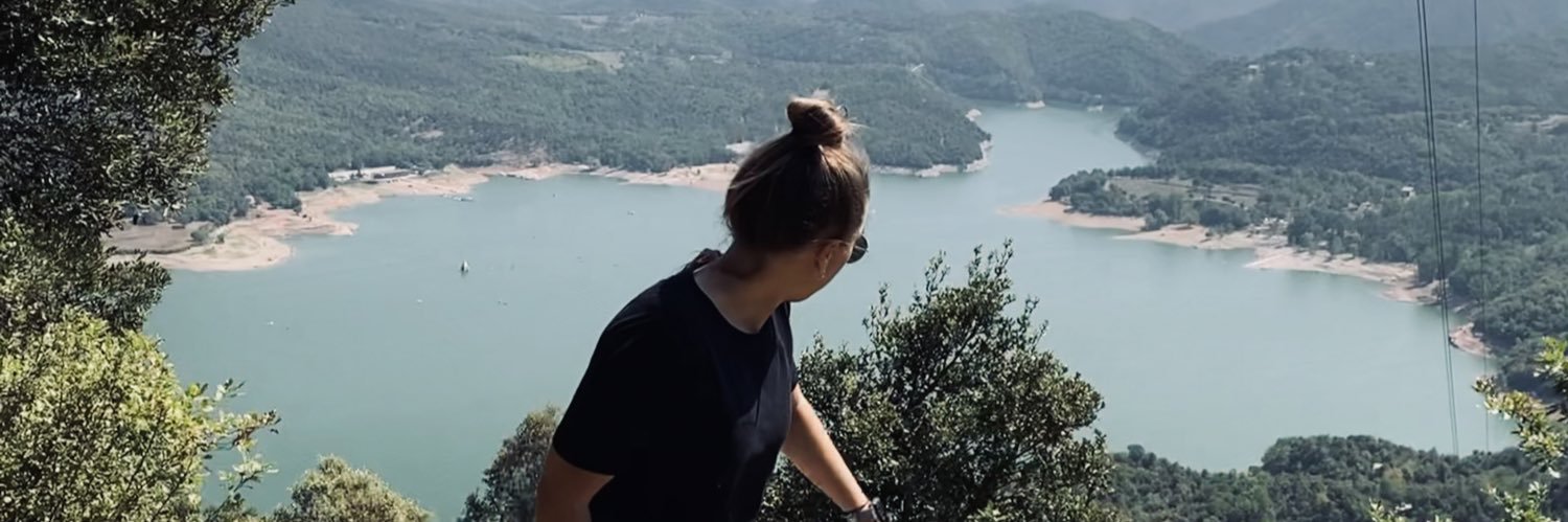 Clarag1996's profile banner image