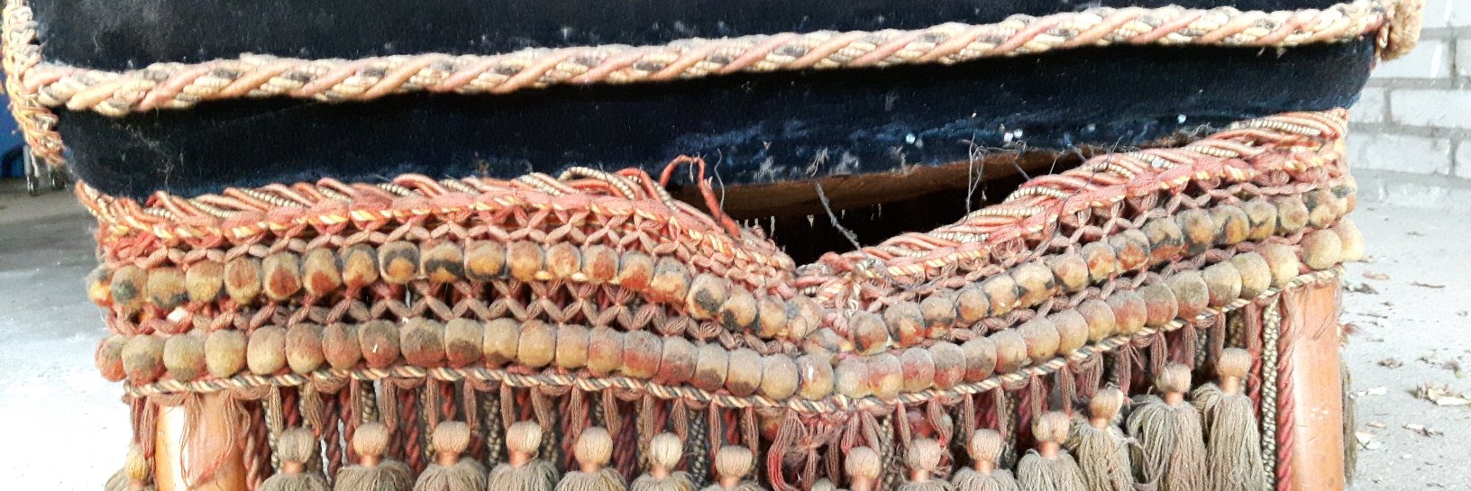 Vaassen's profile banner image