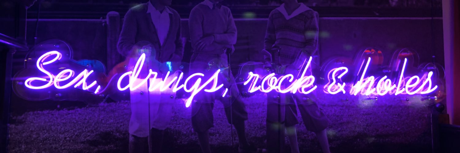 aniq_azrin's profile banner image