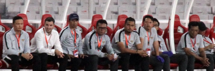 Simon McMenemy banner