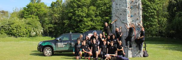 ExploreOutdoor_ Profile Banner