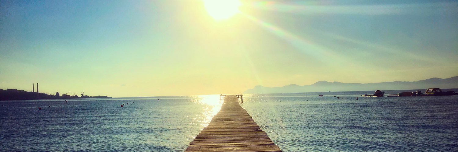 charleyeves's profile banner image