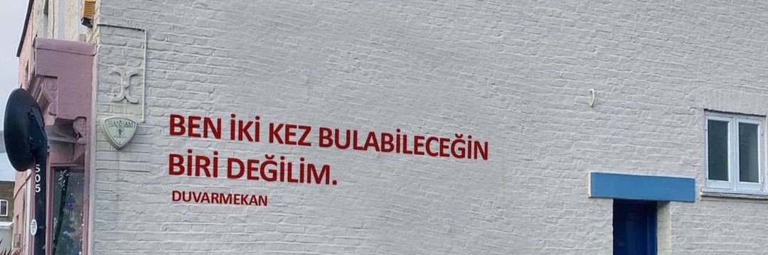 refika_kan's profile banner image