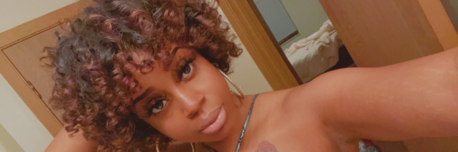 Ninaa_Simone's profile banner image