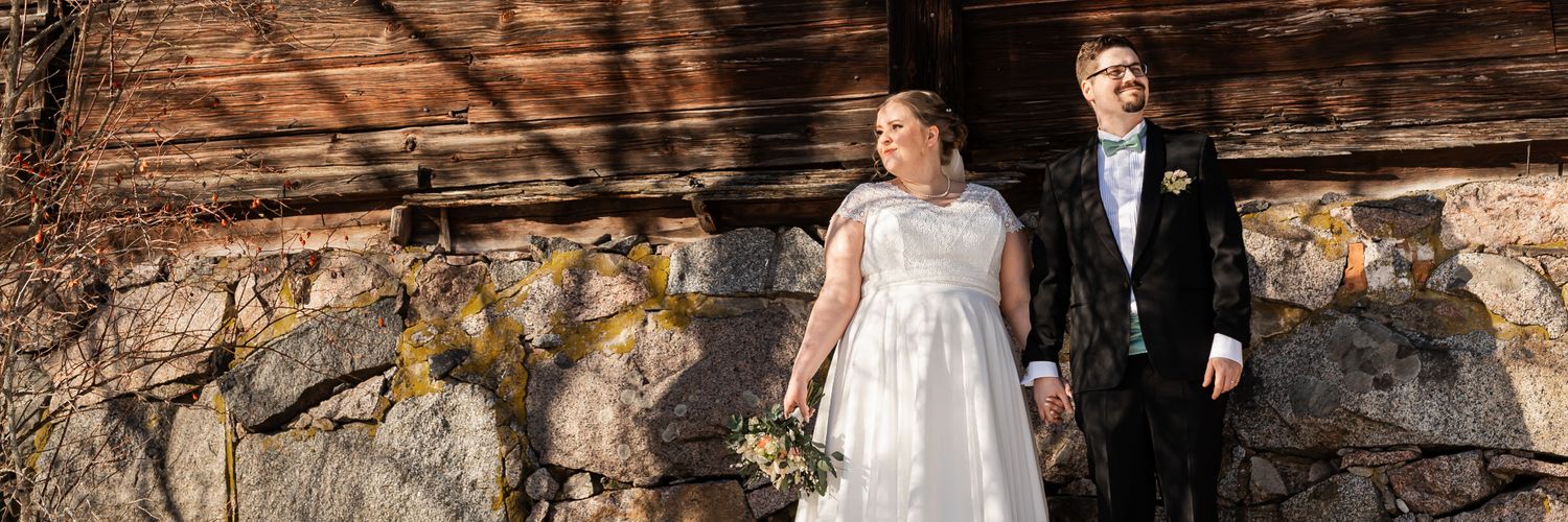 jenniholmi's profile banner image
