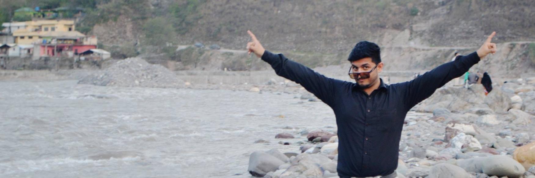zohaibfarooq's profile banner image