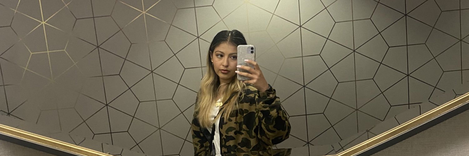 emeelyn_'s profile banner image