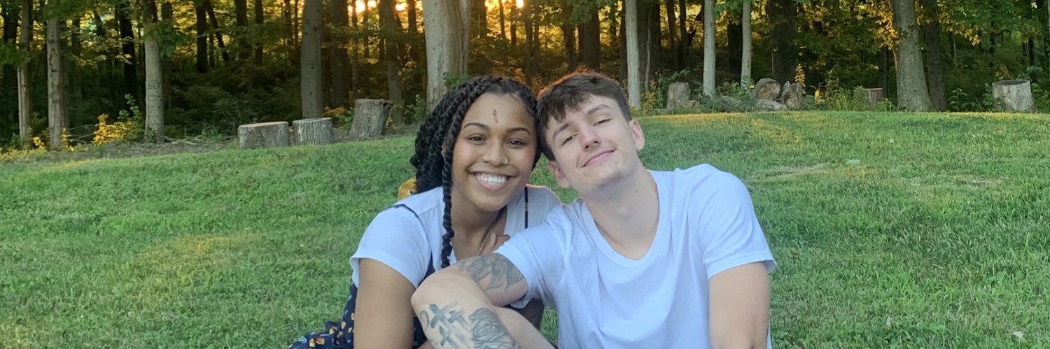 danikiaraa's profile banner image