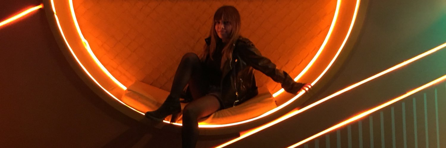 DYeyea's profile banner image