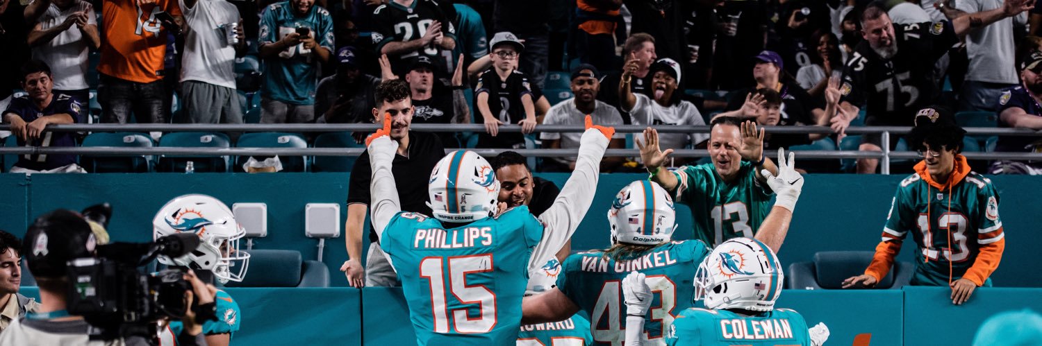 Jaelan Phillips ;🕴🏾®'s banner