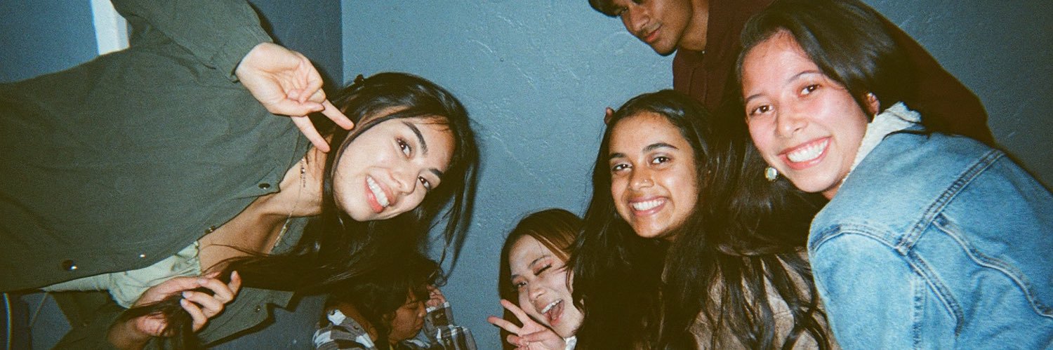 besaerin's profile banner image