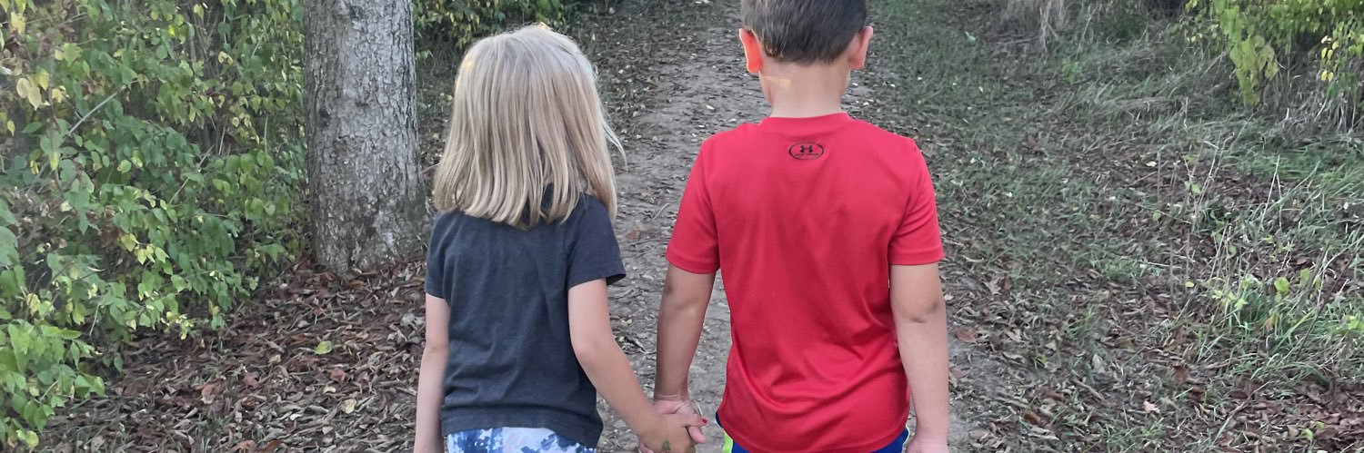 chelsniccox's profile banner image