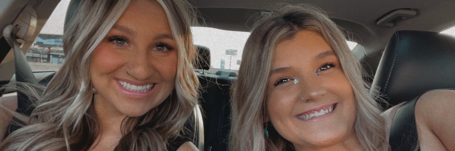 danielletempl's profile banner image
